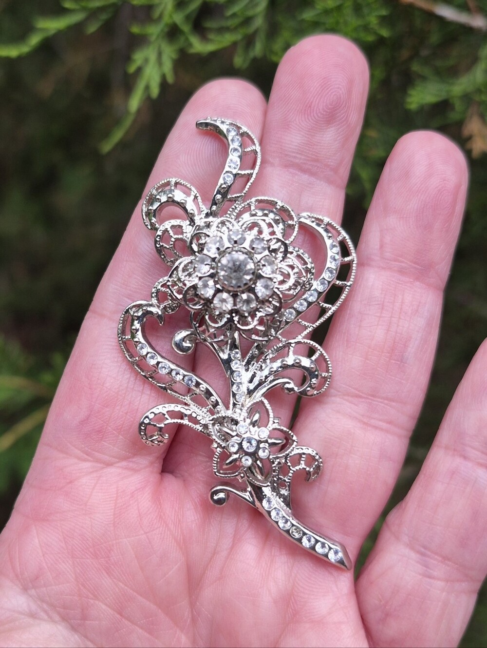 Vintage Nina Ricci For Avon Rhinestone Flower Trembler Brooch Pin 3" Statement